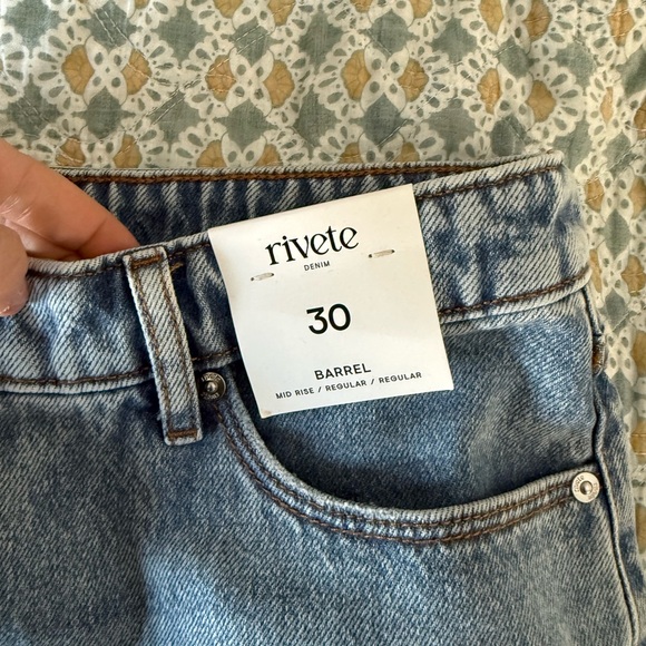 NWT Loft Rivete Mid Rise Barrel Jeans - Picture 7 of 7